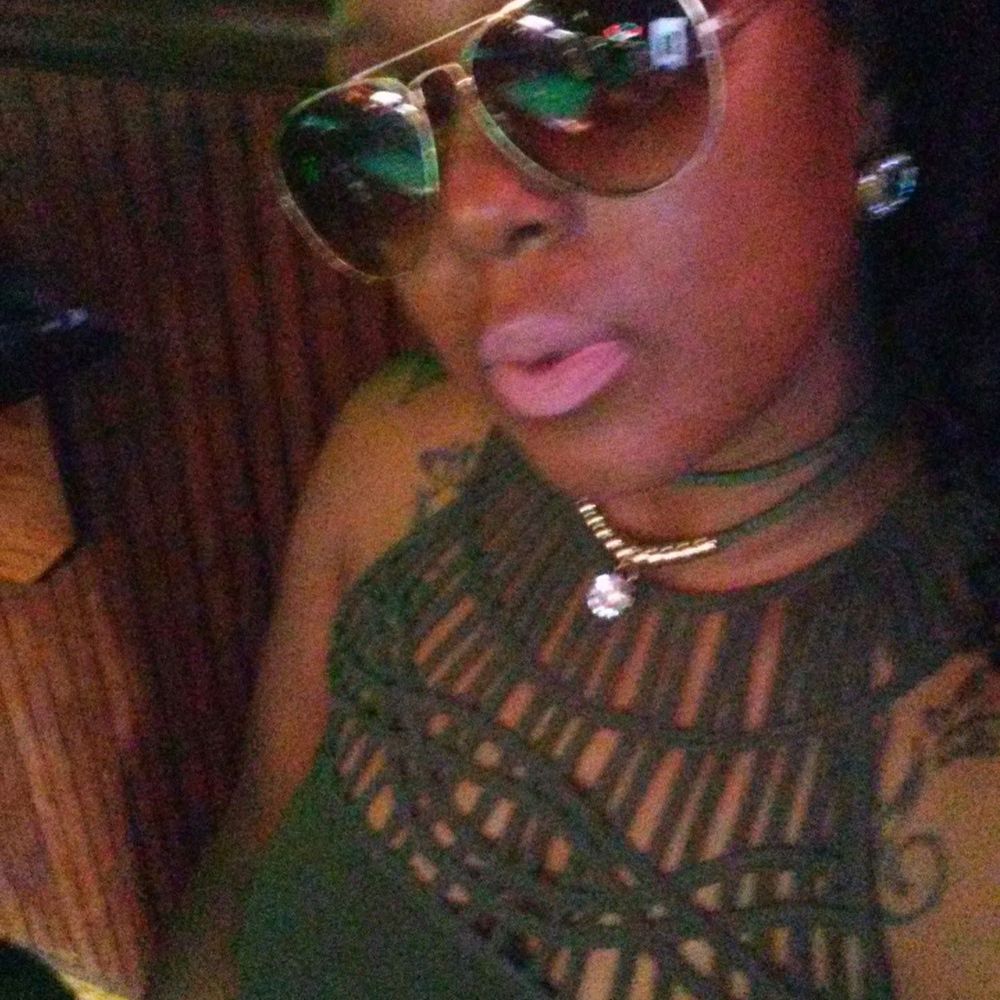 Meet your Posher, Kenyatta